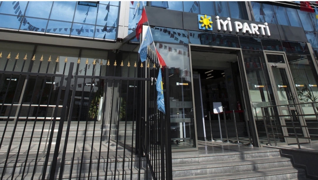 İYİ Parti’de o 6 ismin ihracı istendi