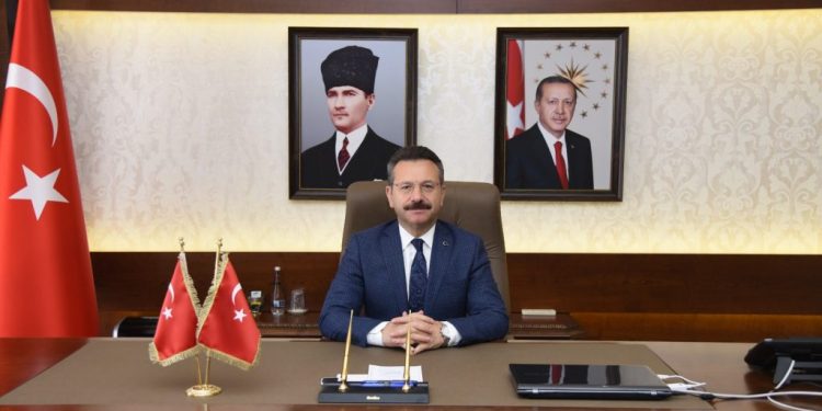 AYDIN Valisi Sayın Hüseyin Aksoy’un “15 Temmuz Demokrasi ve Milli Birlik Günü” Mesajı