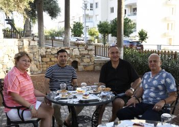 SUNAY AKIN’DAN KUŞADASI BELEDİYE BAŞKANI ÖMER GÜNEL’E ÖVGÜ DOLU SÖZLER