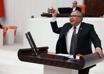 CHP’Lİ BÜLBÜL: VATAN TOPRAKLARI ÖZELLEŞTİRME ADI ALTINDA PEŞKEŞ ÇEKİLİYOR!