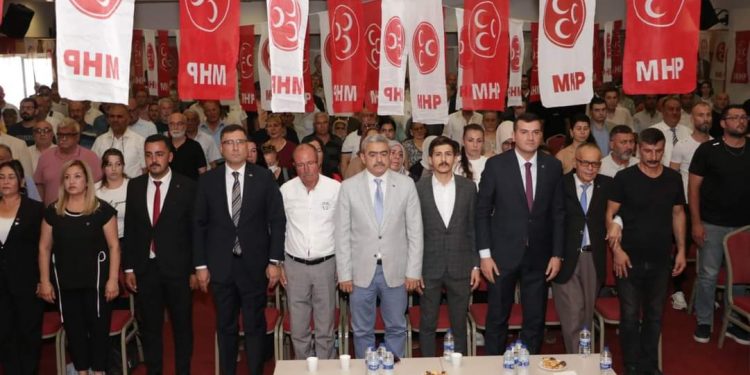 KUŞADASI MHP’DE MURAT İNAN GÜVEN TAZELEDİ