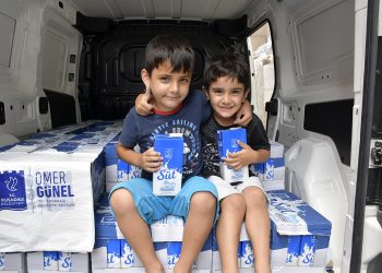 Kuşadası Belediyesi, 2-5 yaş arası çocuklara süt desteği sağlıyor