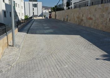 KUŞADASI BELEDİYESİNDEN DEĞİRMENDERE MAHALLESİ’NE 9 BİN METREKARE YENİ YOL DAHA