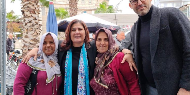 AŞKAN ÇERÇİOĞLU GERMENCİK PAZARI’NDA VATANDAŞLARLA BİR ARAYA GELDİ