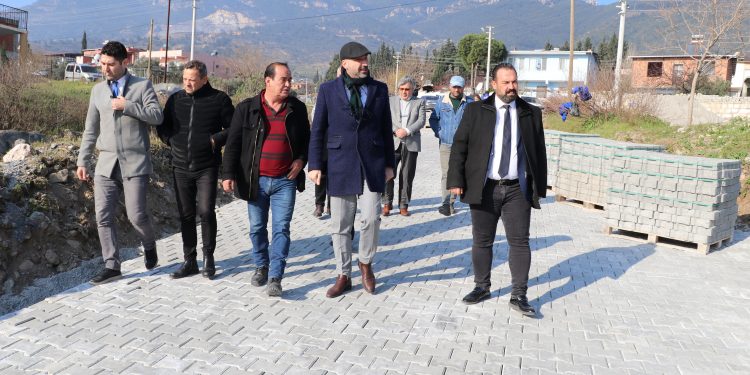 Başkan Arıkan, Akçakonak Mahallesi’ne Yeni Yollar Kazandırıyor.