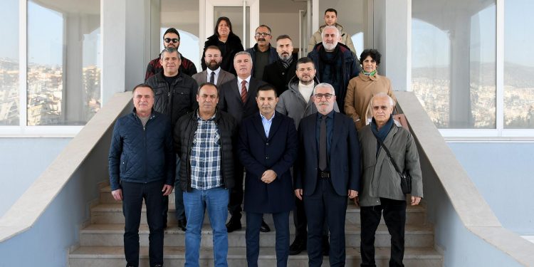 BAŞKAN ÖMER GÜNEL’DEN KUŞADASI CEMEVİ’NE NEZAKET ZİYARETİ