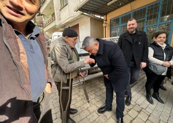 CHP’li Osman Gökmen hız kesmiyor.