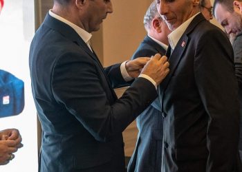 YEREL SEÇİM ÖNCESİ KUŞADASI CHP’DE TOPLU ÜYELİK TÖRENİ