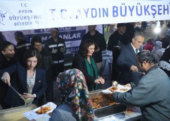 ÇERÇİOĞLU NAZİLLİ’DE İFTARDA VATANDAŞLARLA BULUŞTU