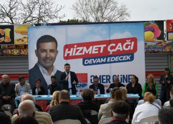 NAZİLLİ PAZARI ESNAFINDAN BAŞKAN ÖMER GÜNEL’E TAM DESTEK