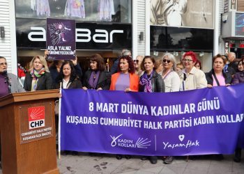 Cumhuriyet Halk Partisi (CHP) Kadın Kolları 81 ilde, 973 ilçede eş zamanlı basın açıklaması düzenledi. Kuşadası CHP Kadın Kolları adına basın açıklamasını Kuşadası CHP Kadın Kolları Başkanı Ayşegül Dağlı yaptı.Denizbank önünde düzenlenen basın açıklamasında şu ifadelere yer verildi: