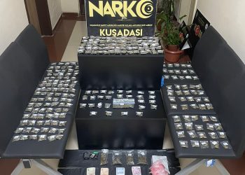 Bu Kadar da Olmaz Dedirtti..Yarım Kg Esrar’la Yakalandı