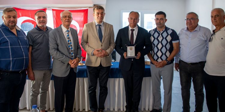 ALTI ŞUBAT DEPREMLERİNDE YAŞAMINI YİTİREN KUŞADALI MÜZEYYEN’İN ADI PARKTA YAŞAYACAK