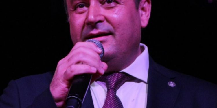 BAŞKAN YARDIMCISI SEYFİ SEYHAN SUVARİ: “MİZANSENİ HAZIR YENİ KUMPASIN OYUNCULARI BELLİ OLDU”