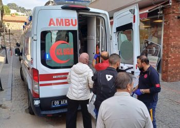 Otomobil ile motosiklet çarpıştı: 1 yaralı