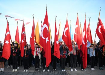 KUŞADASI ATA’SINI SAYGI VE ÖZLEMLE ANDI