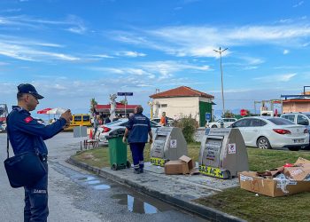 KUŞADASI BELEDİYESİ ÇEVREYİ KİRLETENLERE KARŞI DENETİMLERİNİ SIKLAŞTIRDI