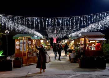 KUŞADASI’NDA YILBAŞI EĞLENCELERİ BAŞLADI