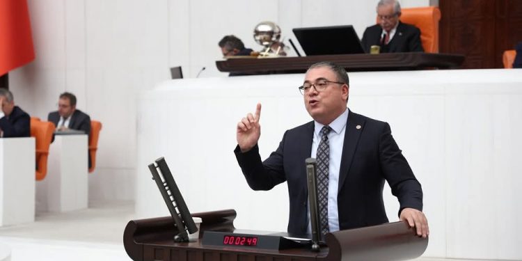 EVRİM KARAKOZ”SELÇUK-ORTAKLAR YOLUNDA YAŞANACAK KAZALARIN TEK SORUMLUSU AKP İKTİDARIDIR”