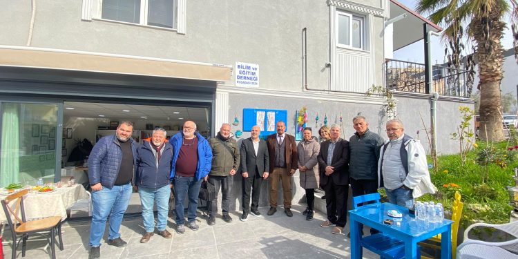 BİLİM VE EĞİTİM DERNEĞİ KUŞADASI BASINI İLE BİR ARAYA GELDİ (videolu haber)