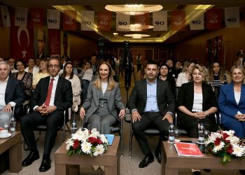 CHP OTİZM SEMPOZYUMU KUŞADASI’NDA BAŞLADI