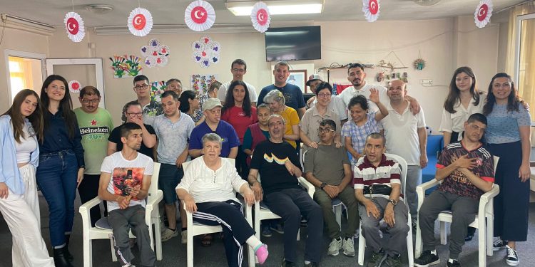 Kuşadası Engelliler Köyü’nde Ruhlara Dokunan Destek: “Umut Buluşmaları” Tamamlandı!