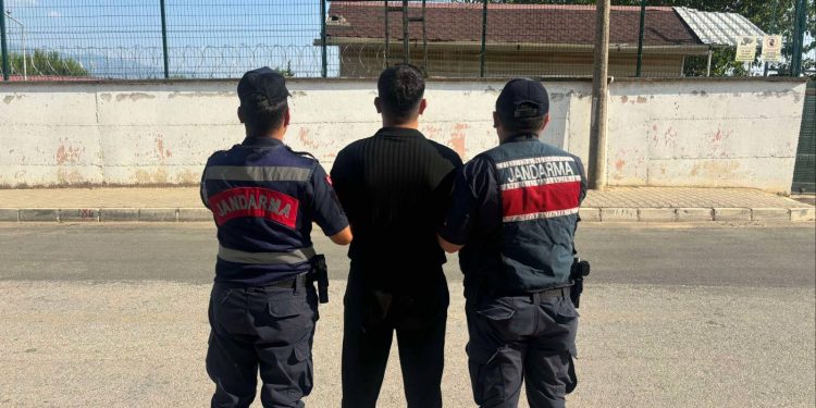 Aydın’da Aranan 27 Şahıs Yakalandı: JASAT ve İlçe Jandarma Ekiplerinden Başarılı Operasyon