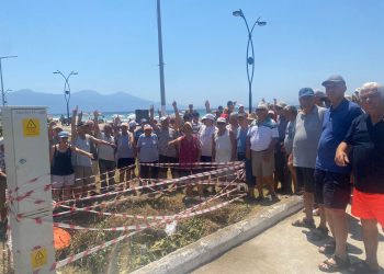 ACİL ÇAĞRI! KUŞADASI DENİZTUR’DA RADYASYON ALARMI: “YAŞLILARIMIZ, ÇOCUKLARIMIZ ÖLÜMLE MI OYNASIN!?”