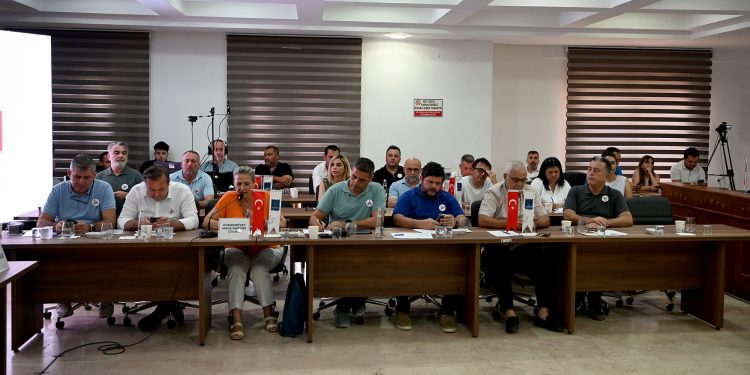 KUŞADASI BELEDİYE MECLİSİ DAVUTLAR’DA TOPLANDI