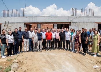 Kuşadası Başkanı İncirliova’da Gönülleri Fethetti!