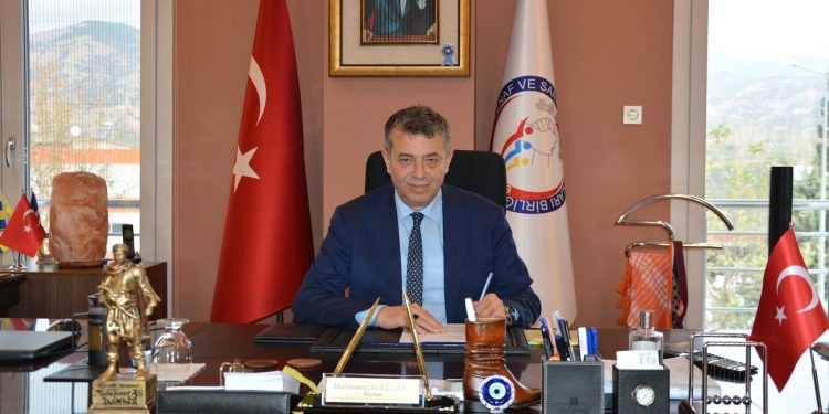 Esnaftan Künkcü’ye sert tepki…! Sarmısağı nerede, kiminle yiyorsan orada kokut başkan!