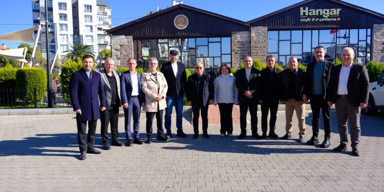 CHP’li Belediye Başkanları Nazilli’de Birlik ve Dayanışma Mesajı Verdi